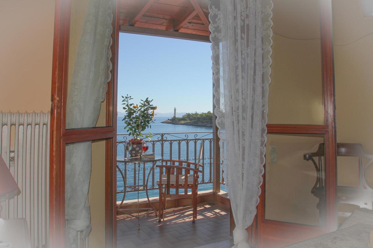 SAGA Pension Gythio Bagian luar foto