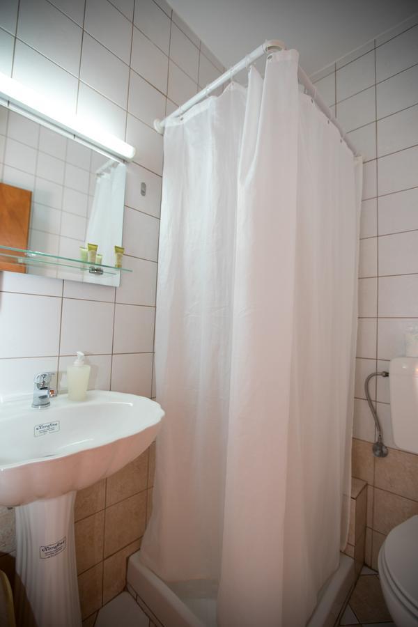 SAGA Pension Gythio Bagian luar foto