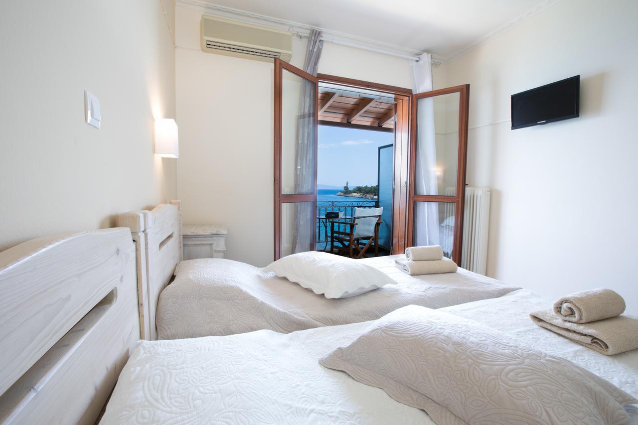 SAGA Pension Gythio Bagian luar foto