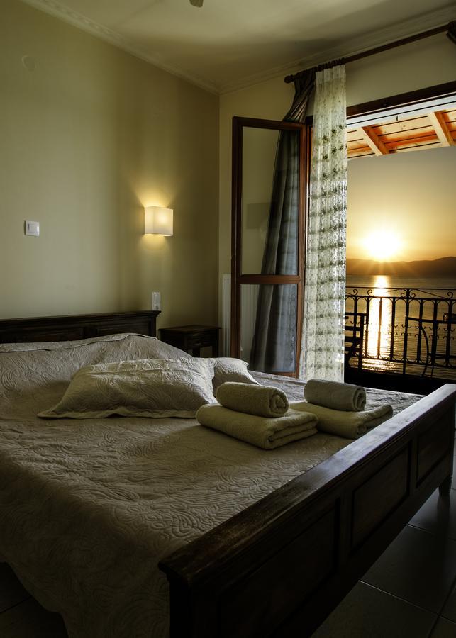 SAGA Pension Gythio Bagian luar foto